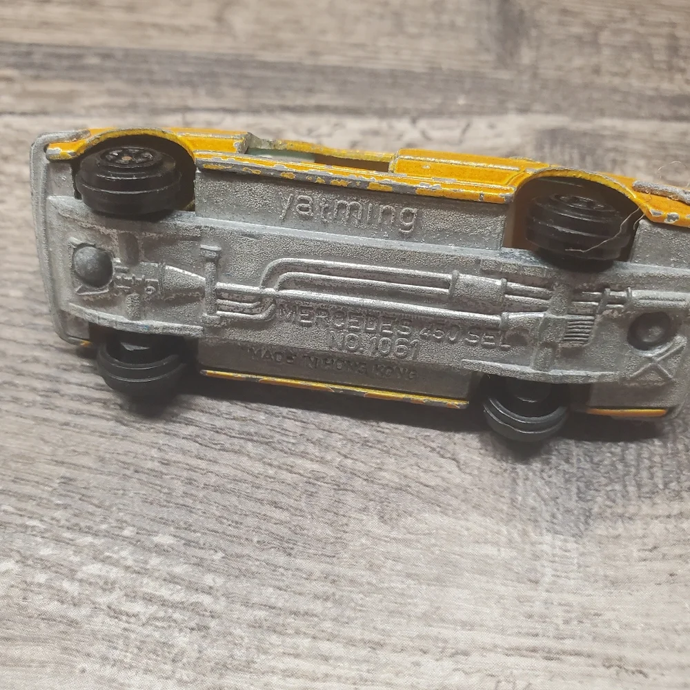 Mercedes Benz 450 SEL Vintage‎ Yat Ming 1061  Gold 1:64 1974